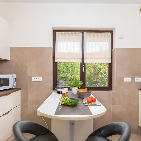 Gorgeous In Vikendica