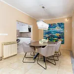Vakantiehuis Gorgeous Home In Pula With Private Swimming Pool, Can Be Inside Or Outside *