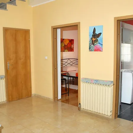 Dom wakacyjny 2 Bedroom Gorgeous In Pula