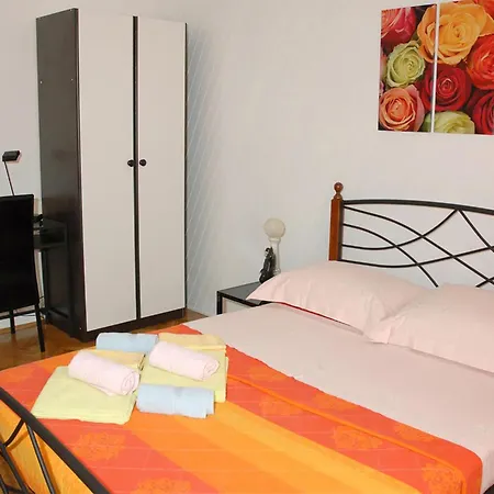 Gorgeous Home In Pula With Private Swimming Pool, Can Be Inside Or Outside