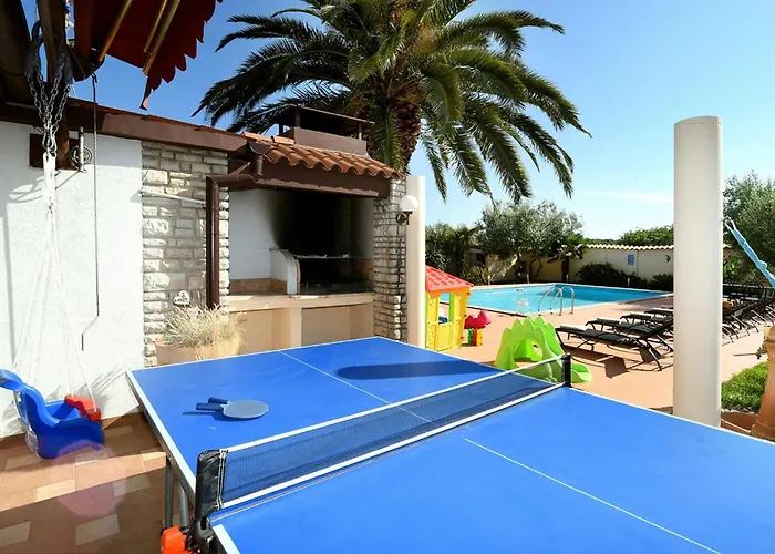 Gorgeous In Feriehus Pula