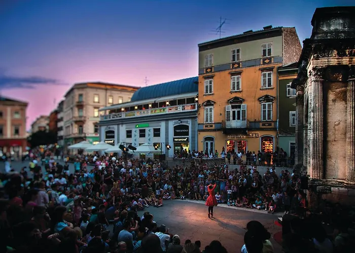 Gorgeous In Feriehus Pula